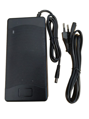 Incarcator trotineta electrica 48V (54.6V) 2A cu mufa DC 5.5x2.1 (compatibil Kukirin G2 2025)