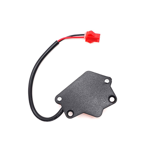 Lumina stanga-spate trotineta electrica Kukirin M4 Max